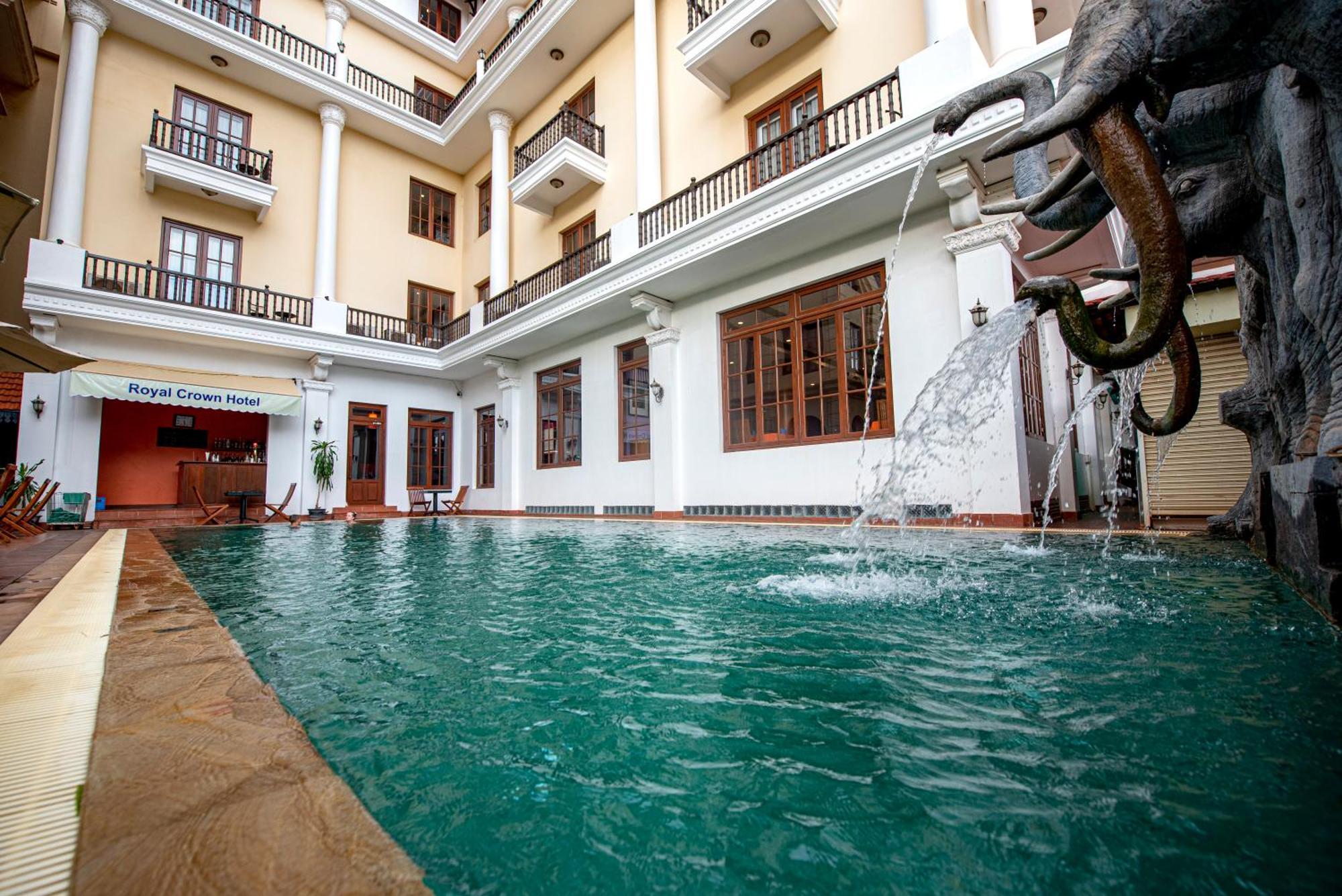 The Suite By Royal Crown Hotel Сием Реап Екстериор снимка