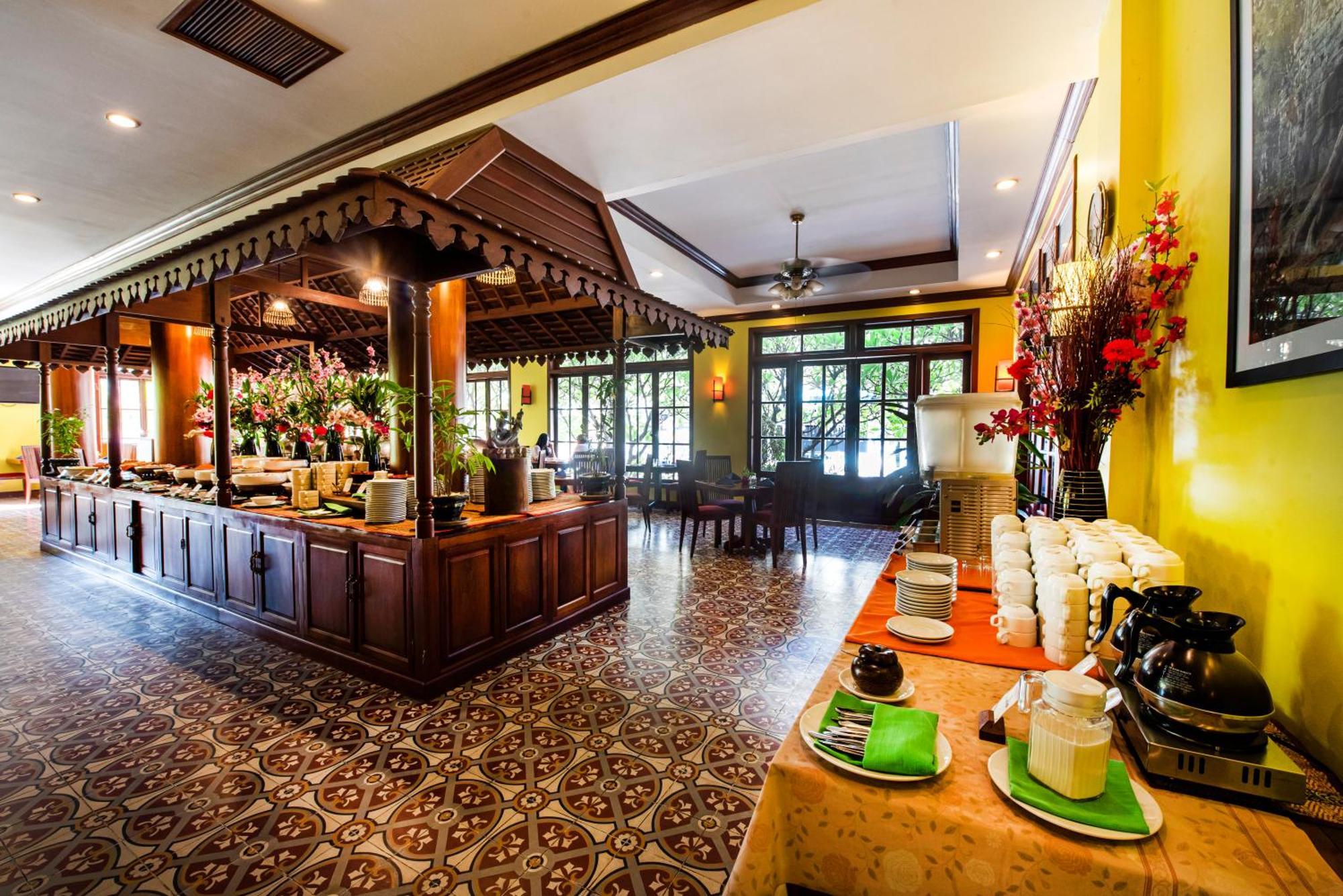The Suite By Royal Crown Hotel Сием Реап Екстериор снимка